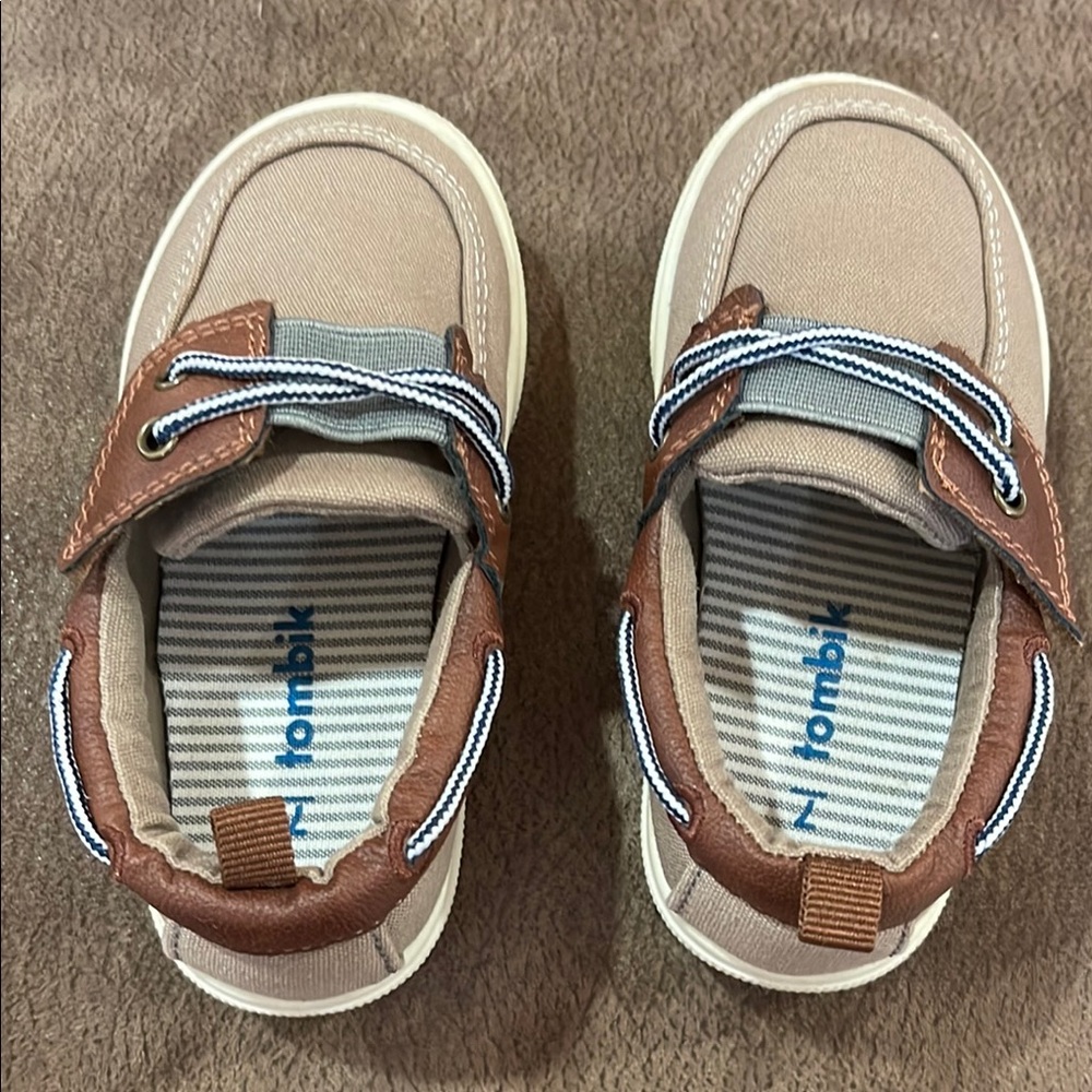 Baby boy slip on shoes 👞
